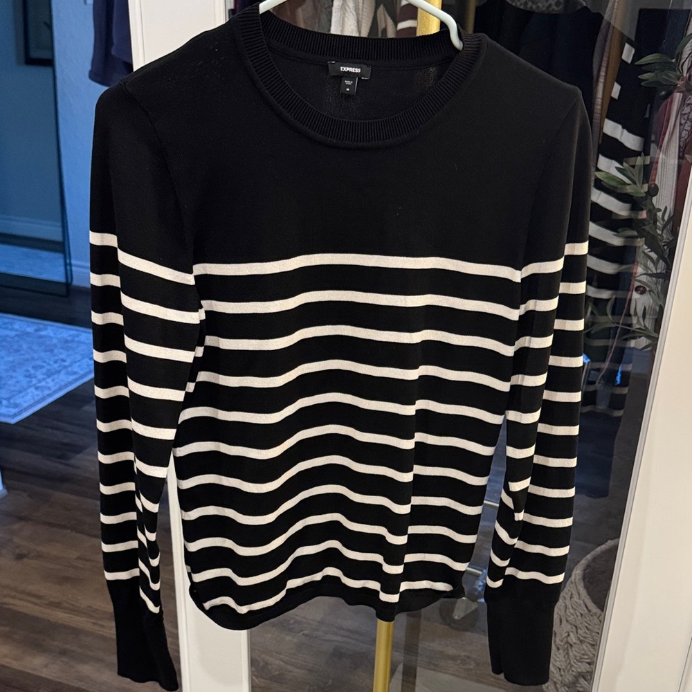 Express Black and White Striped Crew Neck Sweater
